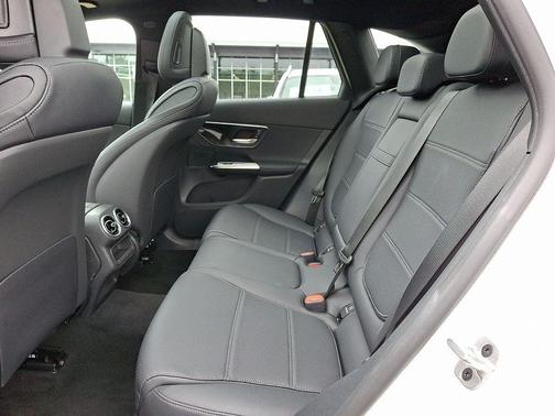 2025 Mercedes-Benz GLC 300 Base 4MATIC