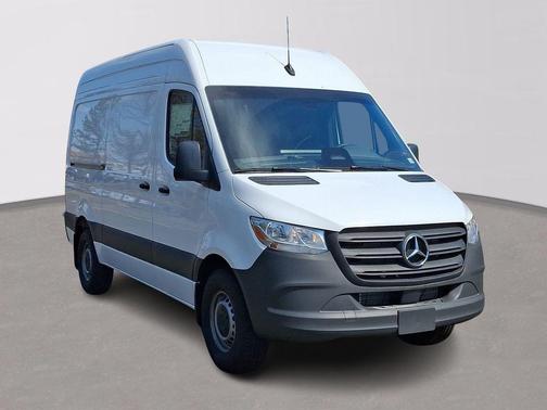 2025 Mercedes-Benz Sprinter 2500 Standard Roof