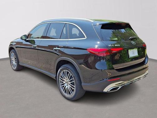 2025 Mercedes-Benz GLC 300 Base 4MATIC
