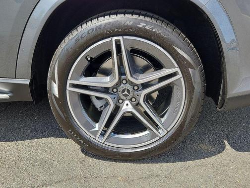 Gray Metallic 2026 Mercedes-Benz GLS 450 4MATIC