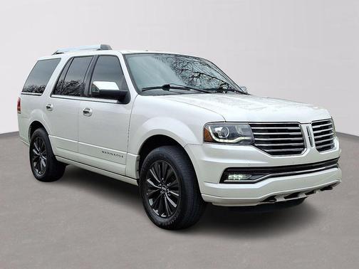 2016 Lincoln Navigator Select