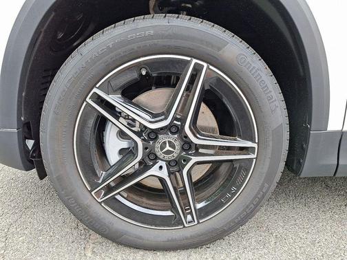 Polar White 2026 Mercedes-Benz GLA 250 Base 4MATIC