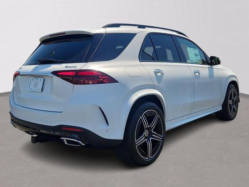 Moonlight White 2026 Mercedes-Benz GLE 450 4MATIC