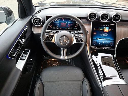 2026 Mercedes-Benz GLC 300 Base 4MATIC