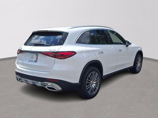 Polar White 2026 Mercedes-Benz GLC 300 Base 4MATIC