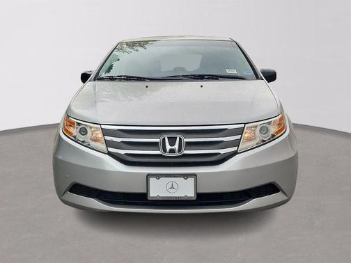 Alabaster Silver Metallic 2012 Honda Odyssey EX-L