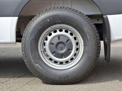2025 Mercedes-Benz Sprinter 2500 144 WB