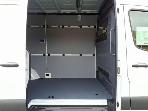 2025 Mercedes-Benz Sprinter 2500 Standard Roof