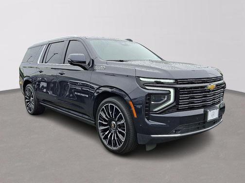 Ash 2025 Chevrolet Suburban High Country