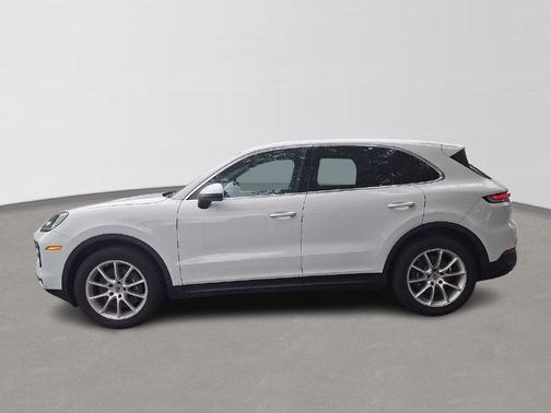 White 2024 Porsche Cayenne Base