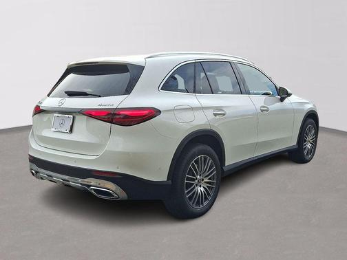Polar White 2026 Mercedes-Benz GLC 300 Base 4MATIC