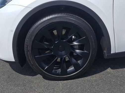 White 2021 Tesla Model Y Long Range