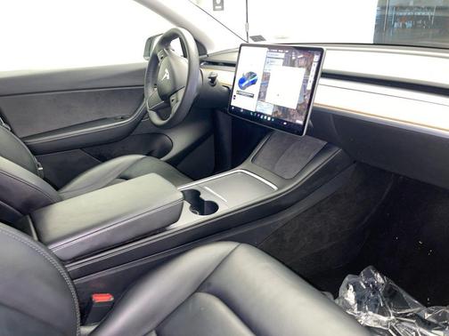 White 2021 Tesla Model Y Long Range