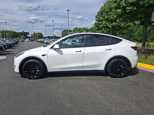 White 2021 Tesla Model Y Long Range