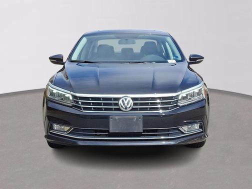 2018 Volkswagen Passat 2.0T SE