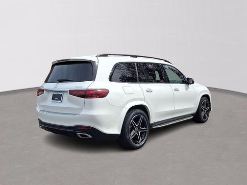 2026 Mercedes-Benz GLS 450 4MATIC