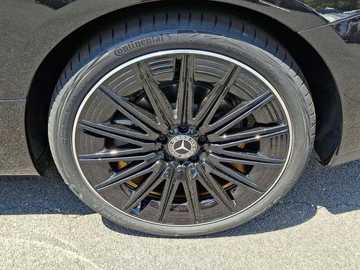 Obsidian Black Metallic 2026 Mercedes-Benz CLE 300 Base 4MATIC