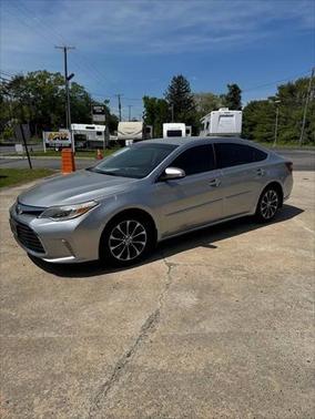 2018 Toyota Avalon XLE