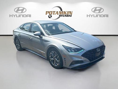 Shimmering Silver Pearl 2021 Hyundai SONATA SEL