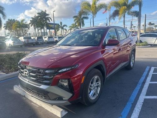 2025 Hyundai TUCSON SE