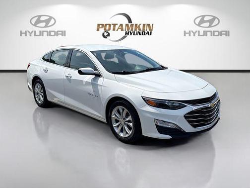 Summit White 2024 Chevrolet Malibu LT