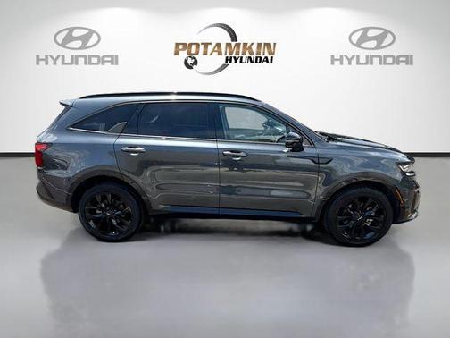 Gravity Gray 2023 Kia Sorento SX