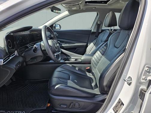 2024 Hyundai ELANTRA HEV Limited