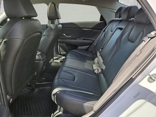 2024 Hyundai ELANTRA HEV Limited