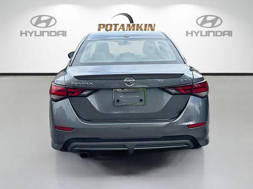 Gun Metallic 2023 Nissan Sentra SR