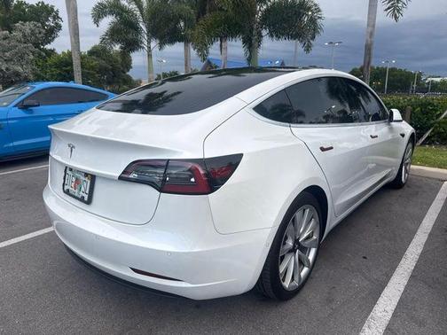 Pearl White Multi 2020 Tesla Model 3