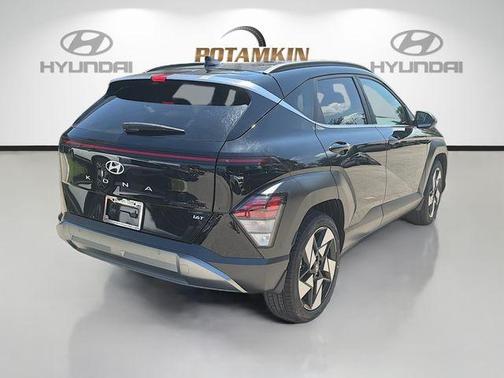 Abyss Black Pearl 2026 Hyundai KONA Limited