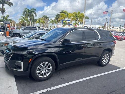 2023 Chevrolet Traverse LS