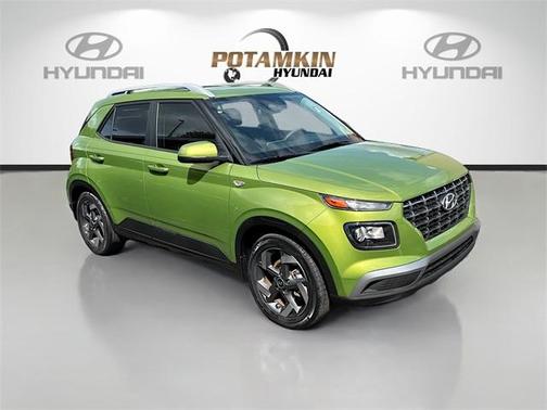 2023 Hyundai VENUE SEL