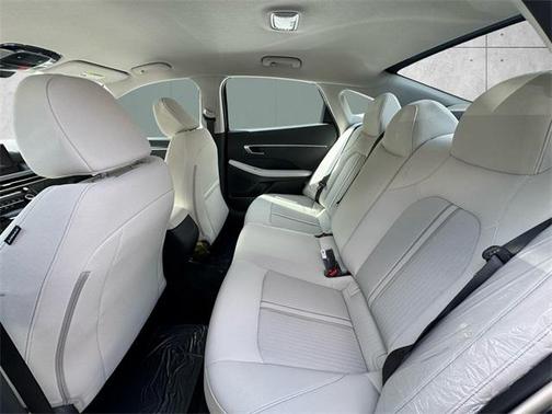 2026 Hyundai SONATA SE