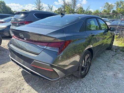 Amazon Gray 2025 Hyundai ELANTRA SEL Sport