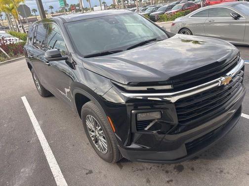 Mosaic Black Metallic 2024 Chevrolet Traverse LS