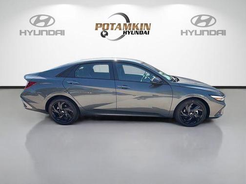 Amazon Gray 2026 Hyundai ELANTRA SEL Sport