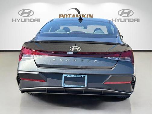 Amazon Gray 2026 Hyundai ELANTRA SEL Sport