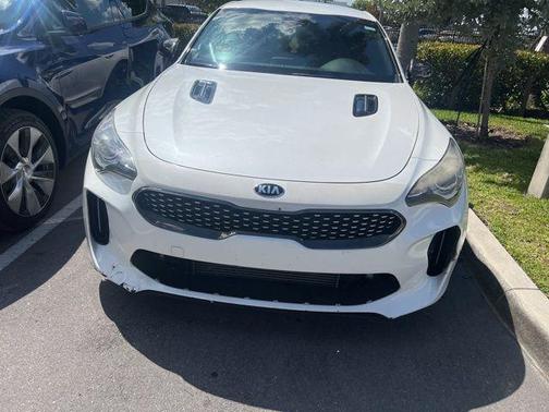 Snow White Pearl 2021 Kia Stinger GT-Line