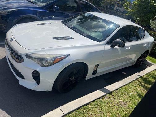 Snow White Pearl 2021 Kia Stinger GT-Line