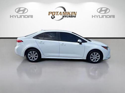 Ice 2023 Toyota Corolla LE