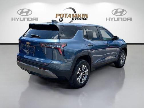 Lakeshore Blue Metallic 2025 Chevrolet Equinox LT