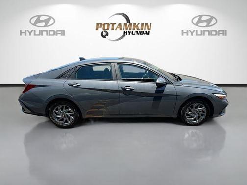 Gray 2024 Hyundai ELANTRA SEL