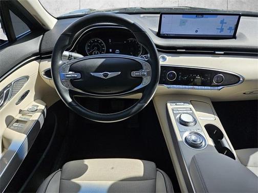 2022 Genesis GV70 2.5T
