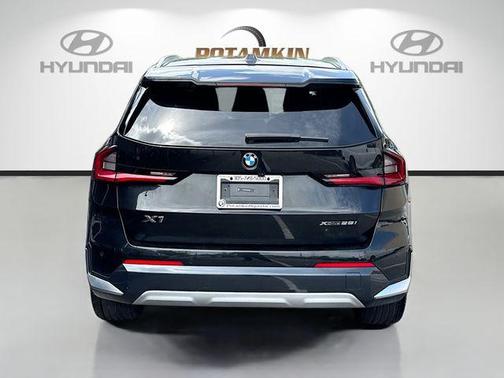 Black Sapphire Metallic 2024 BMW X1 xDrive28i