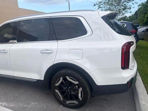 Glacial White Pearl 2025 Kia Telluride S