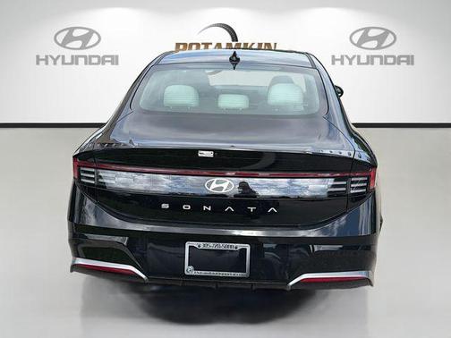 Black 2026 Hyundai SONATA SEL Sport