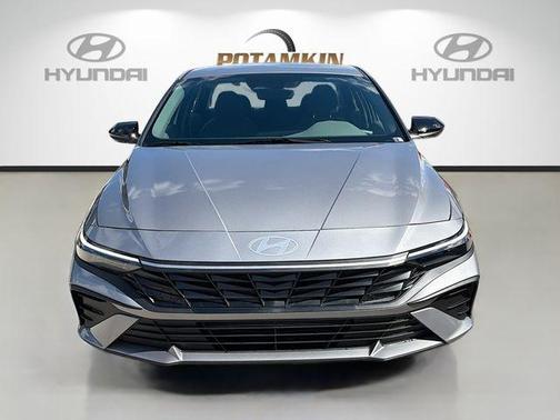 Metal 2026 Hyundai ELANTRA SEL Sport