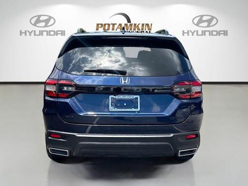 Obsidian Blue Pearl 2023 Honda Pilot Sport