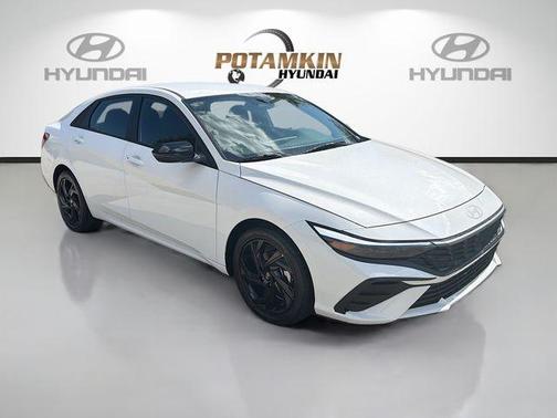 Serenity White Pearl 2026 Hyundai ELANTRA SEL Sport